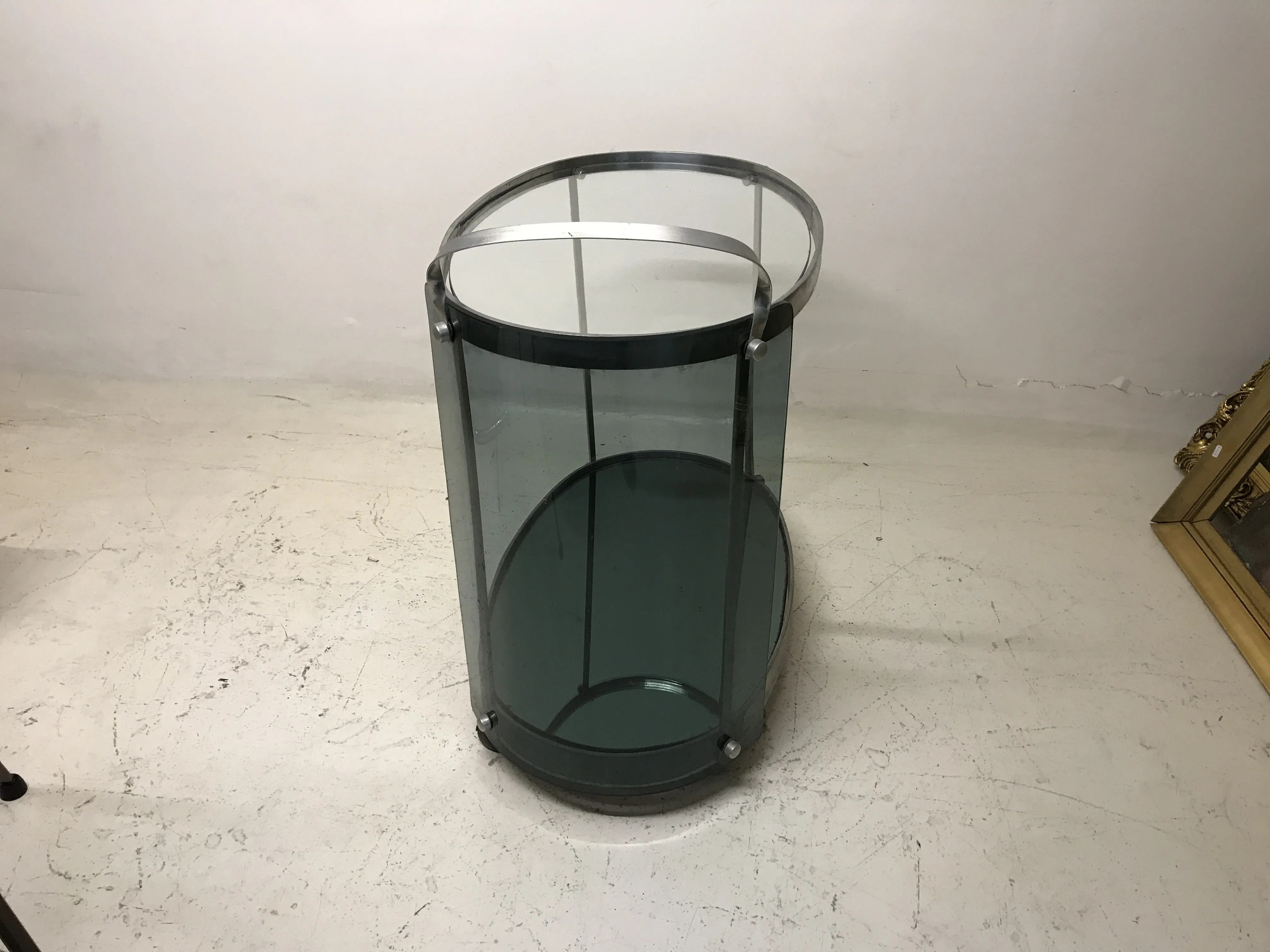 antique cocktail trolley with a sleek design