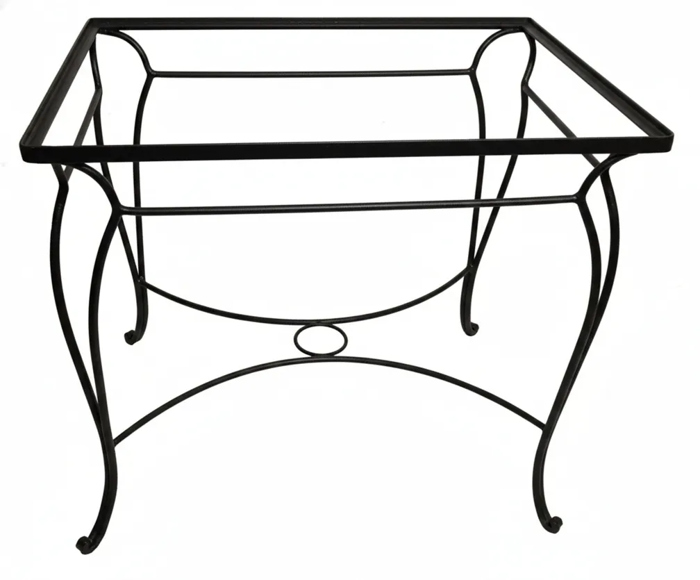 Tableau ancien de jardin avec des pieds incurvés et un design élégant.