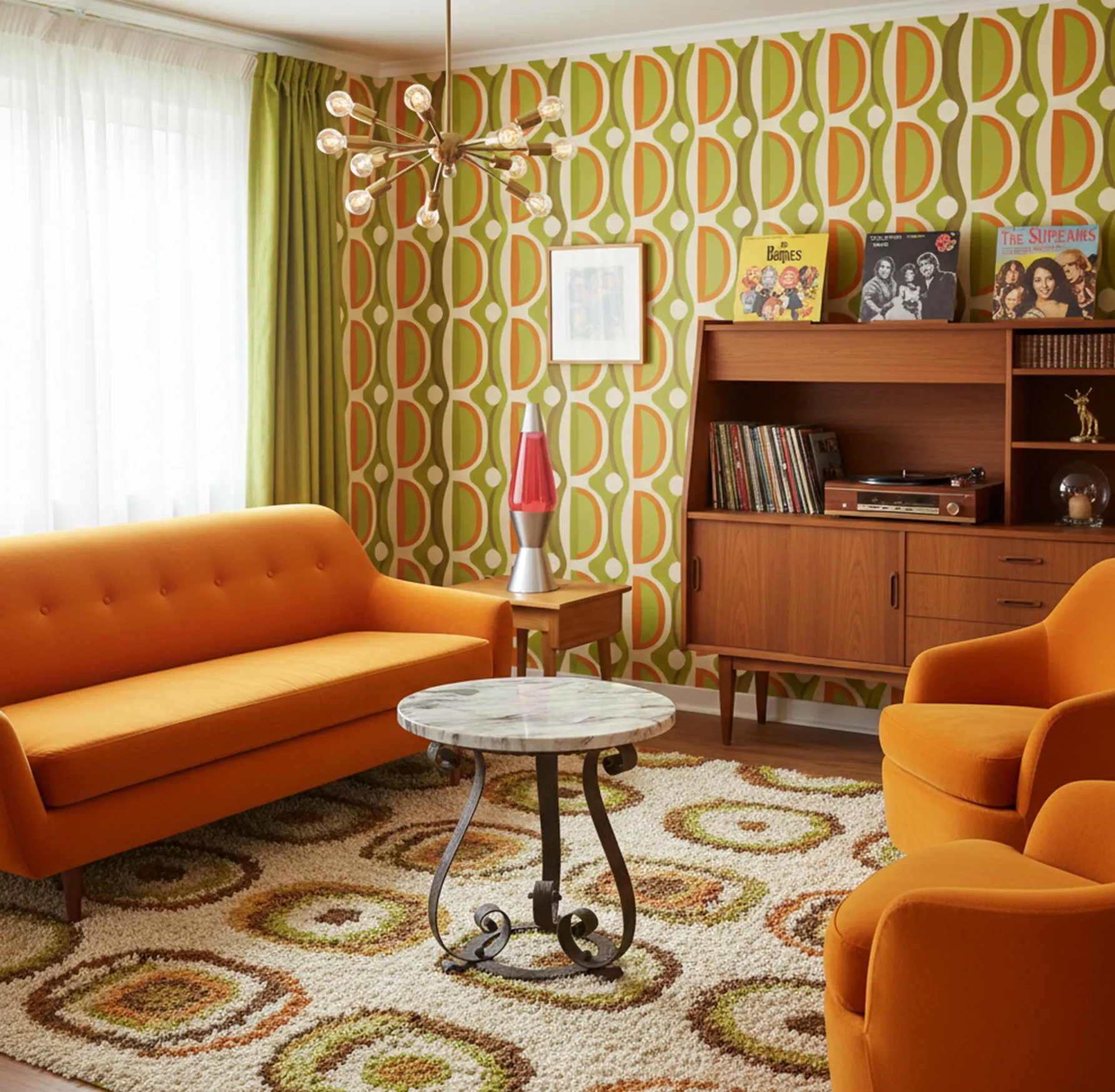 Mesa antigua redonda con decoración elegante en una sala retro