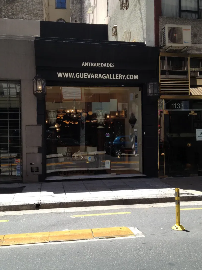 アンティークのショーケースに装飾ドアハンドル