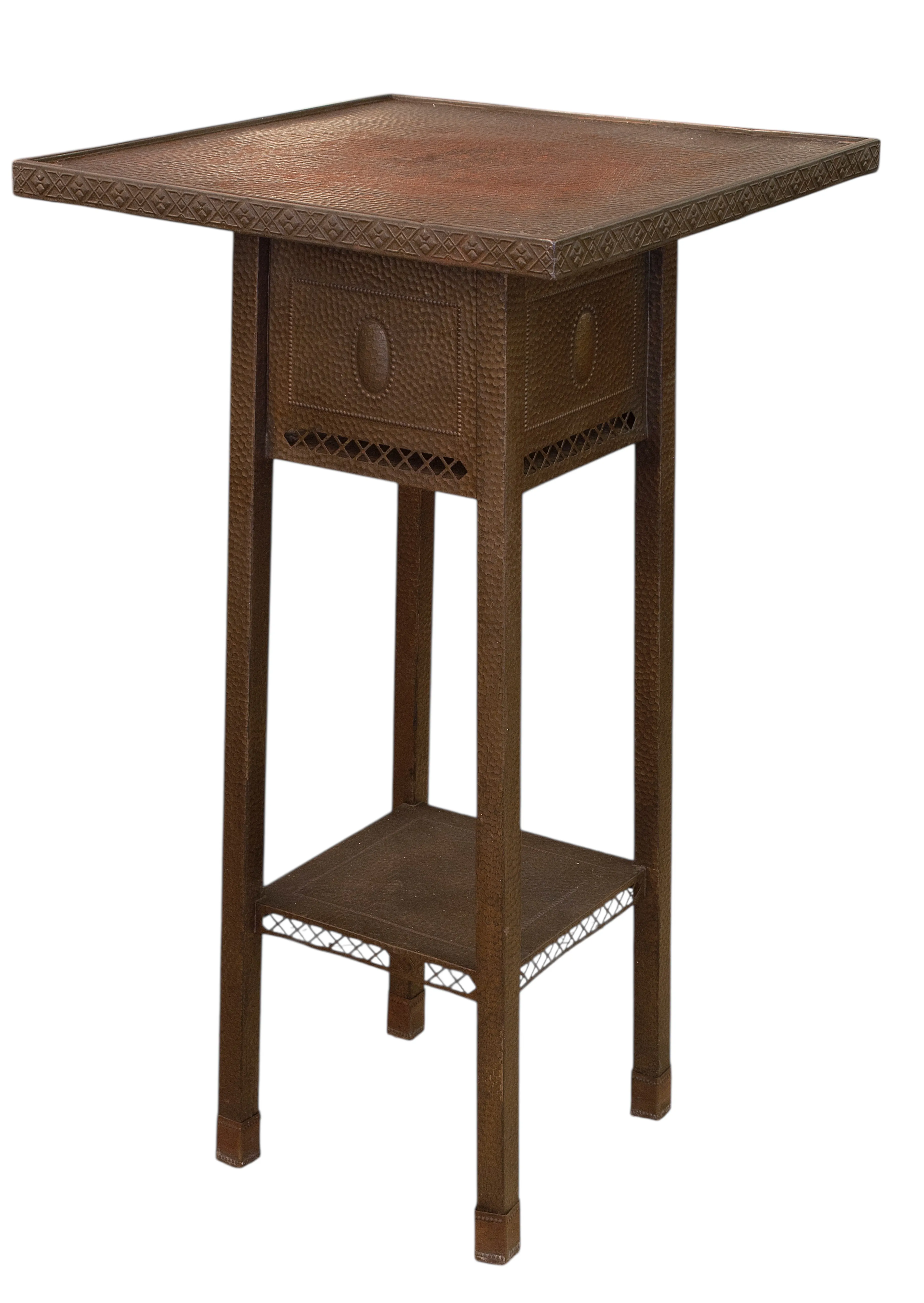 tavolino antico con ripiano inferiore, design elegante