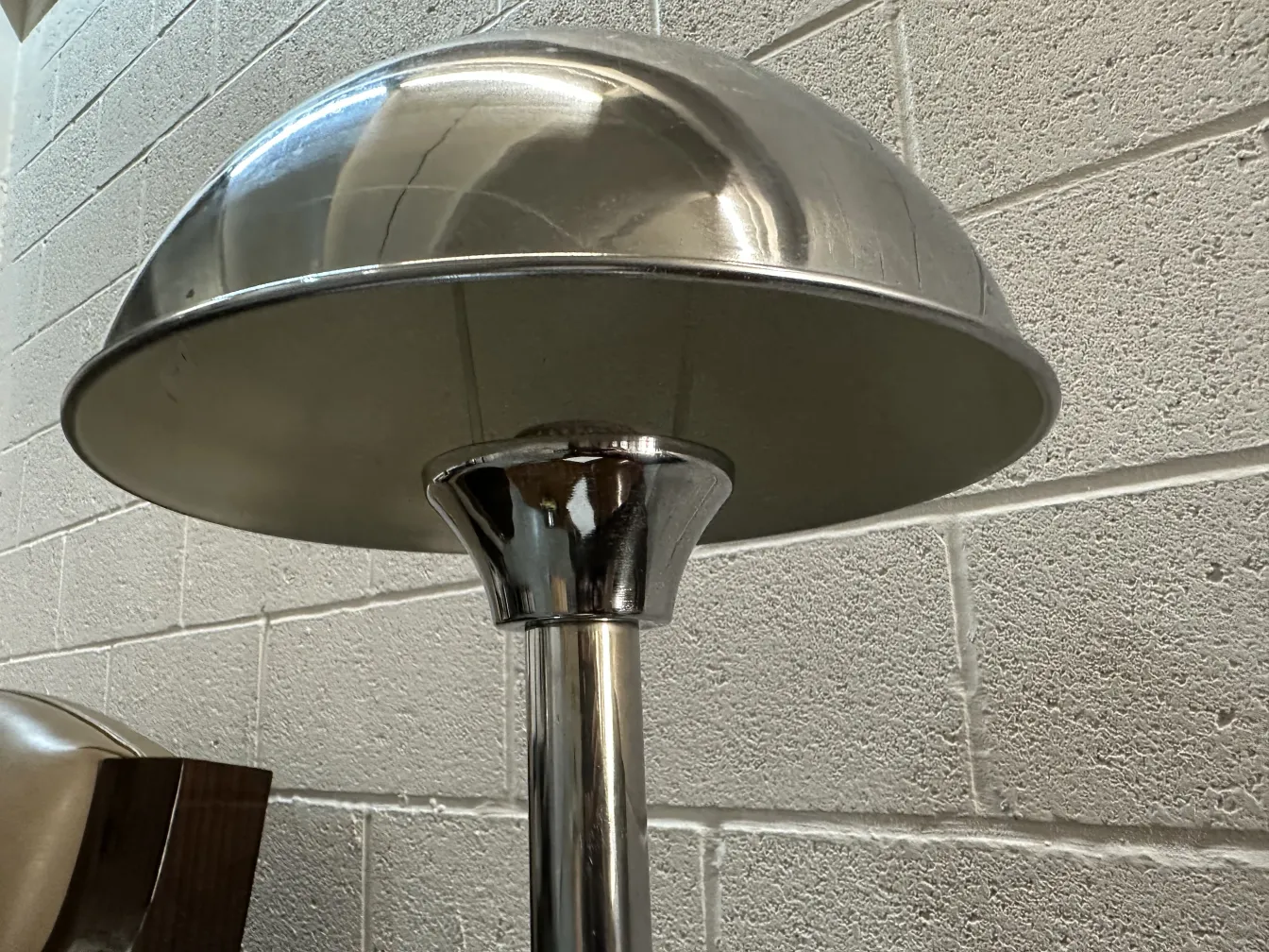 Antique table lamp with Art Deco style and shine.