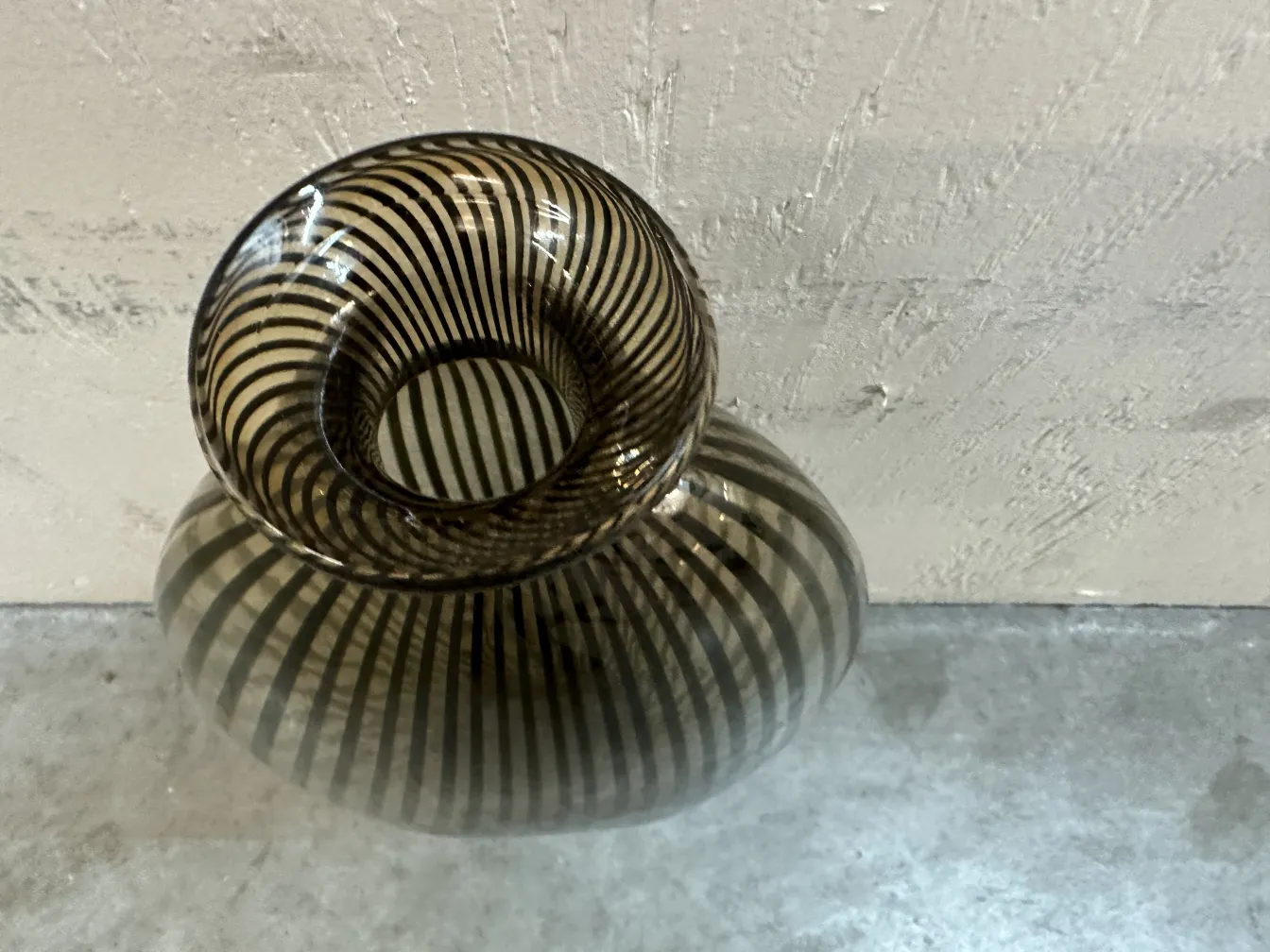 dos florero antiguo murano con rayas marcadas