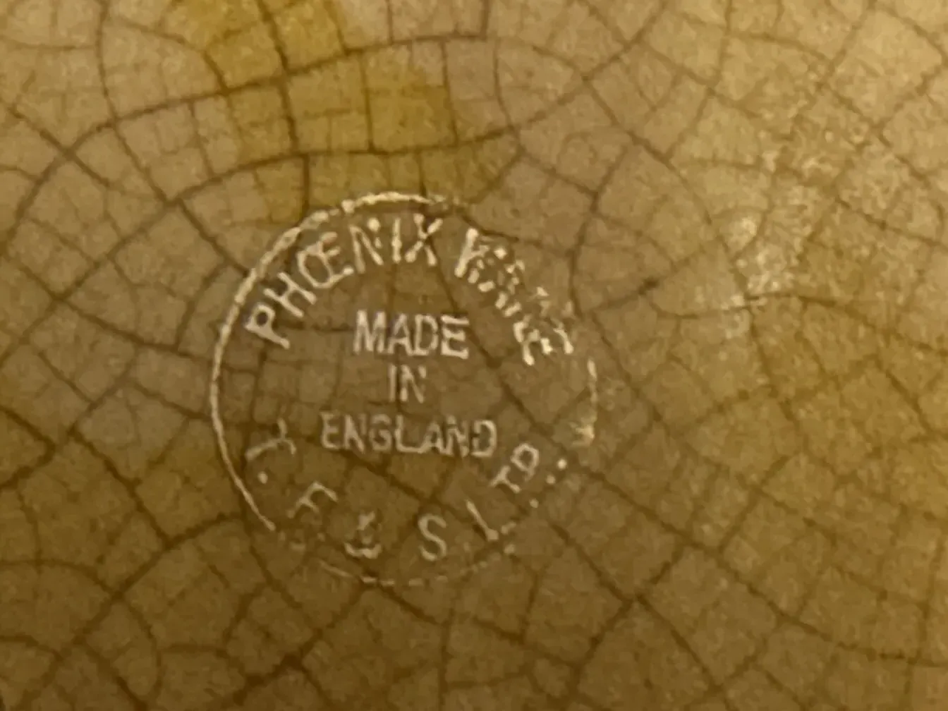 装飾的な古い植木鉢、ユニークなデザインと質感