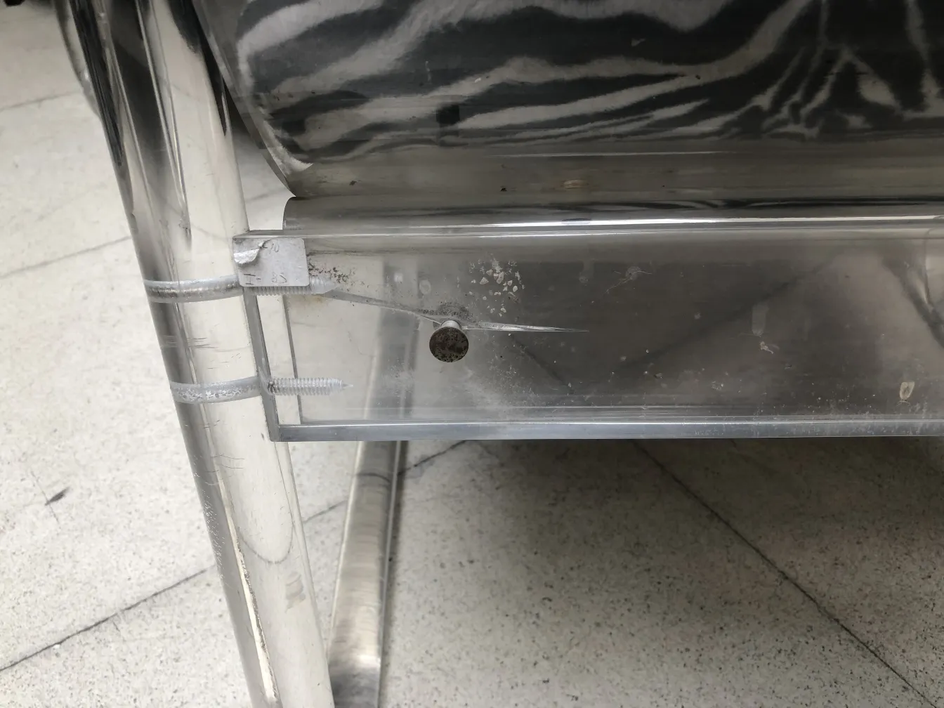 2 कुर्सियाँ प्राचीन आर्ट डेको शैली, आकर्षक वातावरण