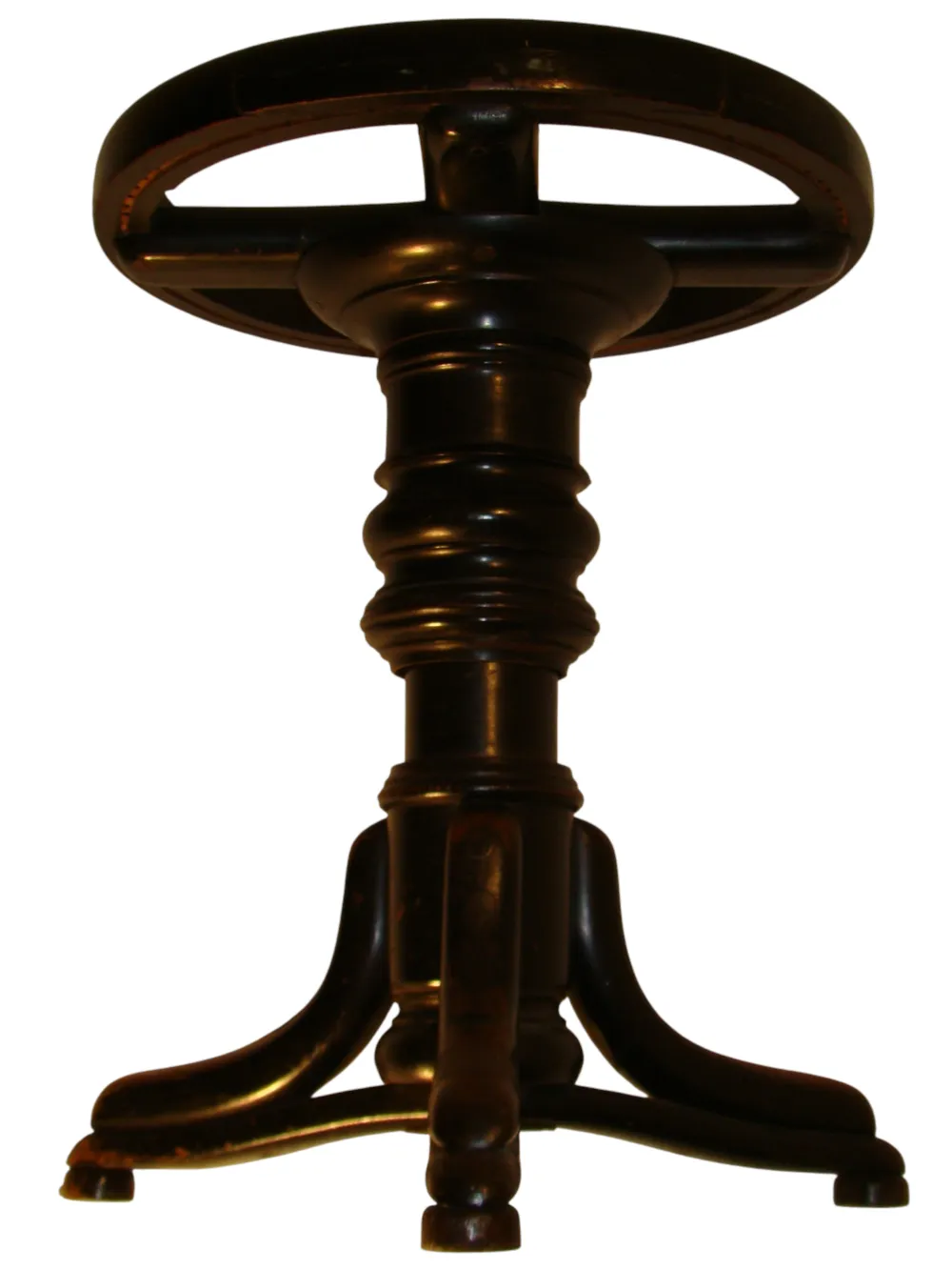 Banqueta antigua Thonet en color oscuro, con base robusta y diseño clásico, en contexto familiar