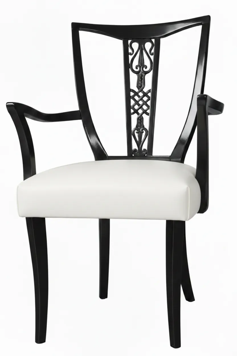 ensemble de 6 chaises anciennes et 2 fauteuils à restaurer, dans un cadre accueillant