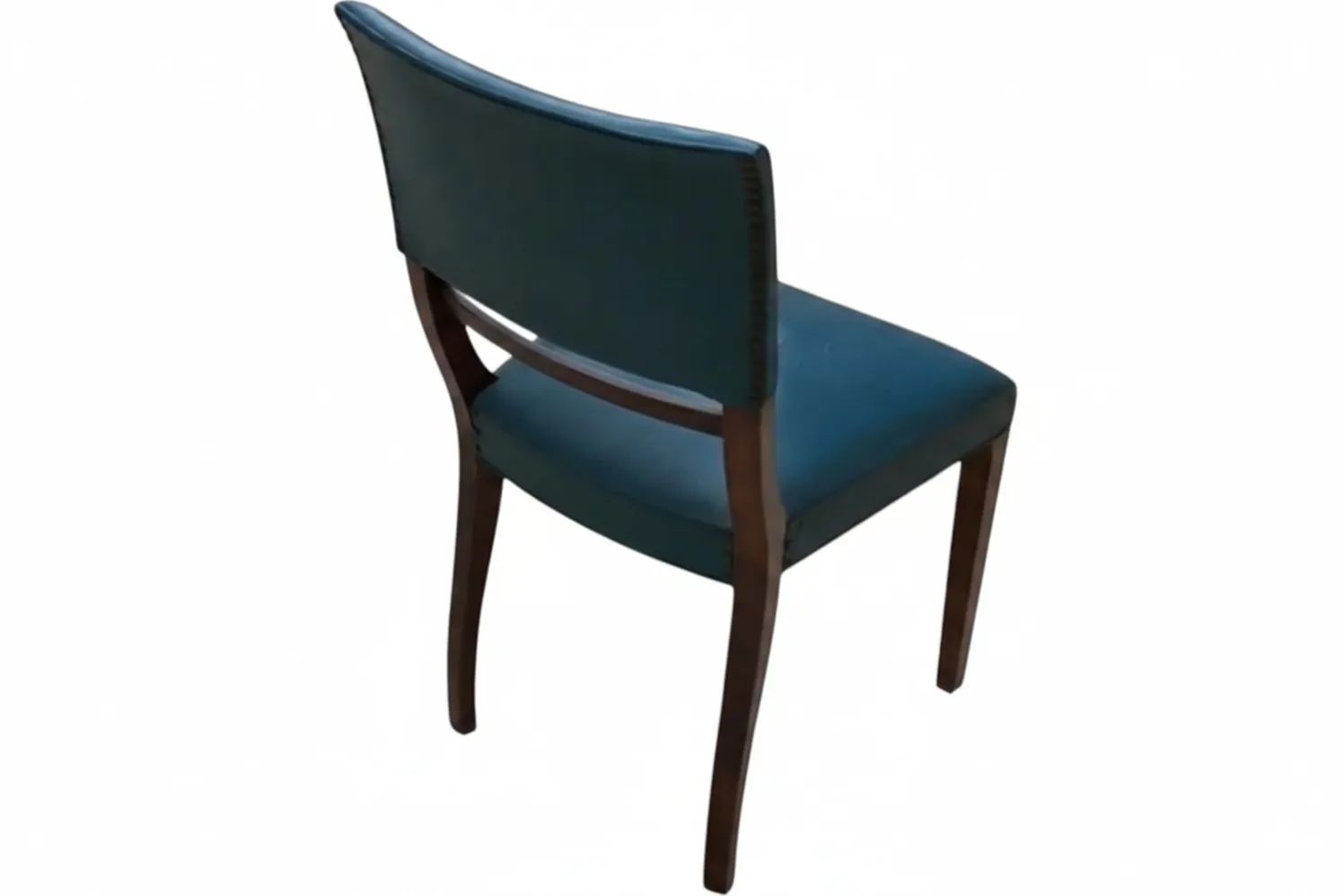 Rückansicht von 6 antiken Stühlen, bereit zur Restauration mit klassischem Design