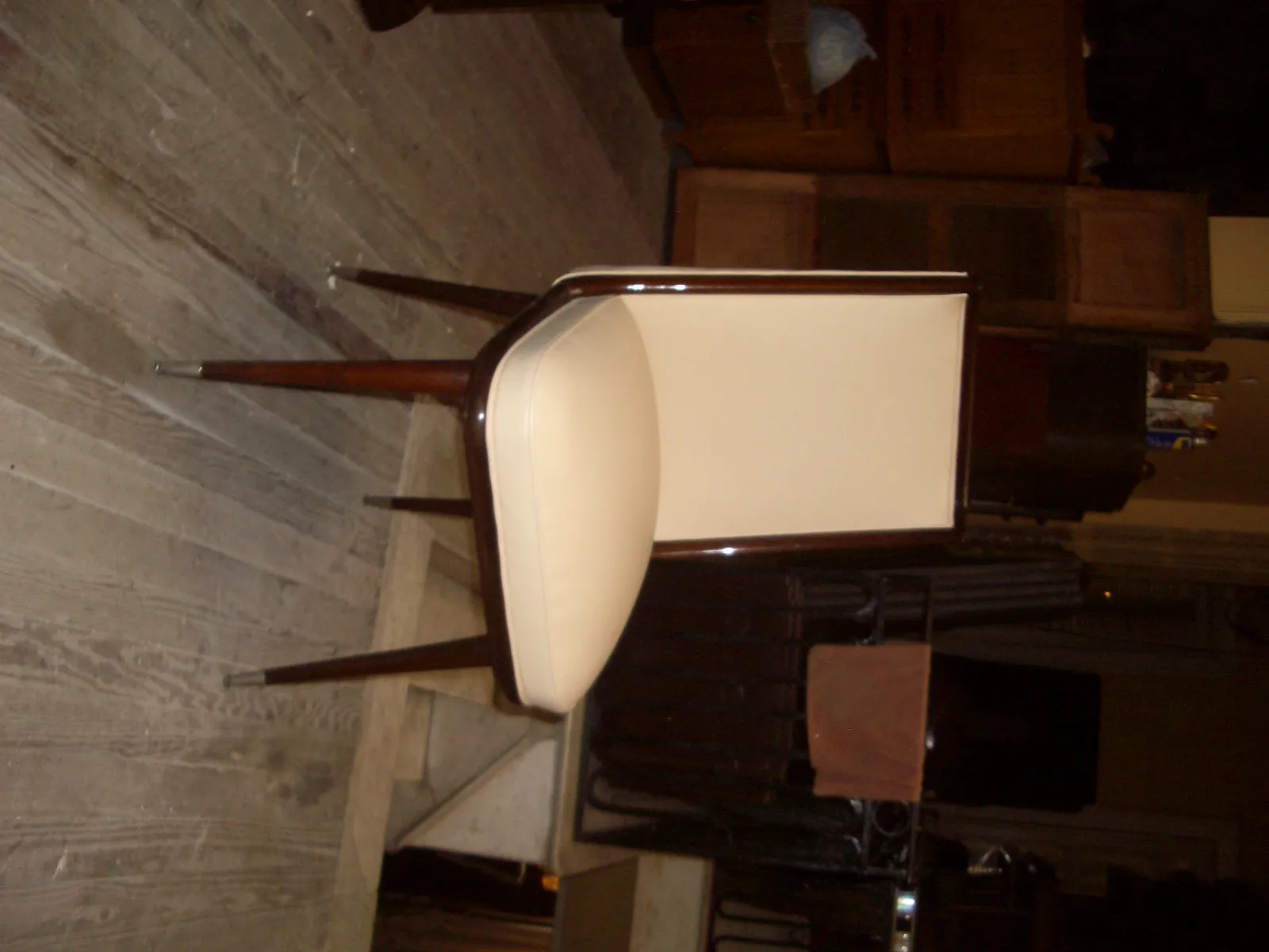 6 antique chairs in a restoration environment