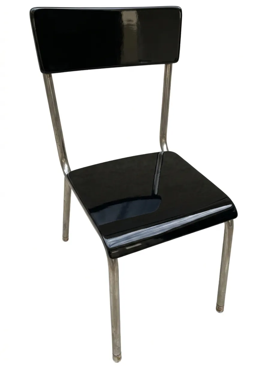 Imagem de 4 cadeiras antigas Bauhaus com design elegante