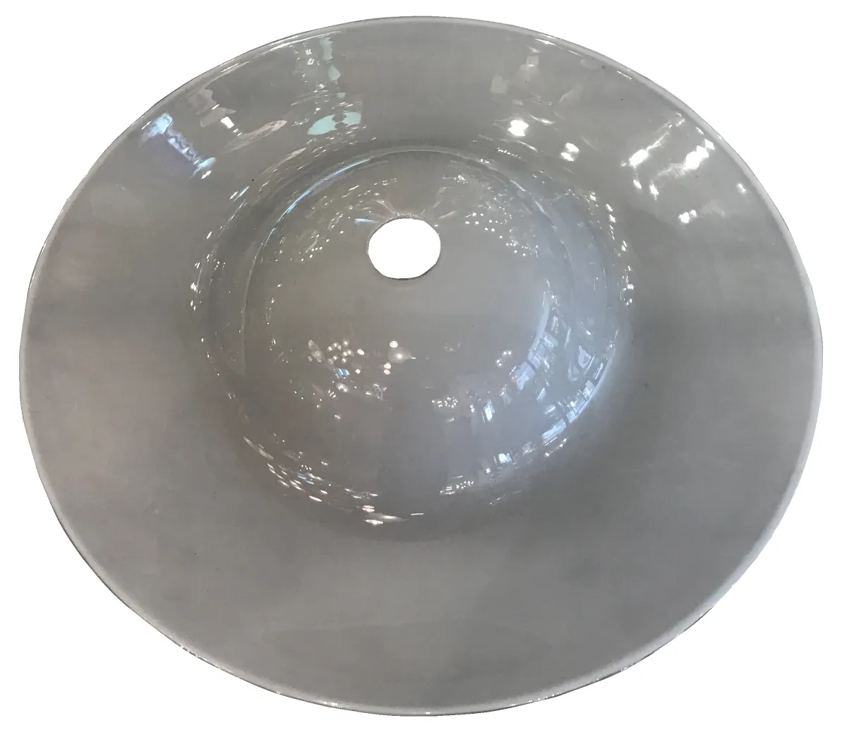 Ancien lustre blanc avec design classique.