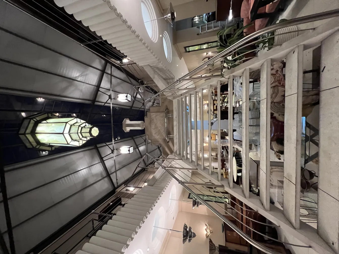 antike Glaslampe in einer eleganten Umgebung