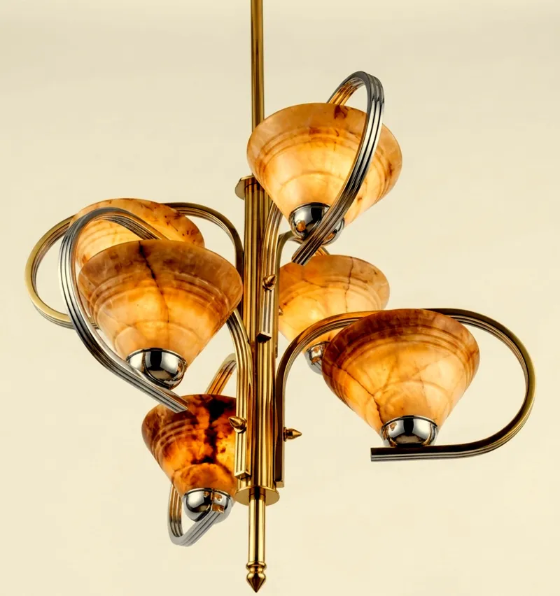 antike hängelampe im art deco stil mit stilvollen lichtern