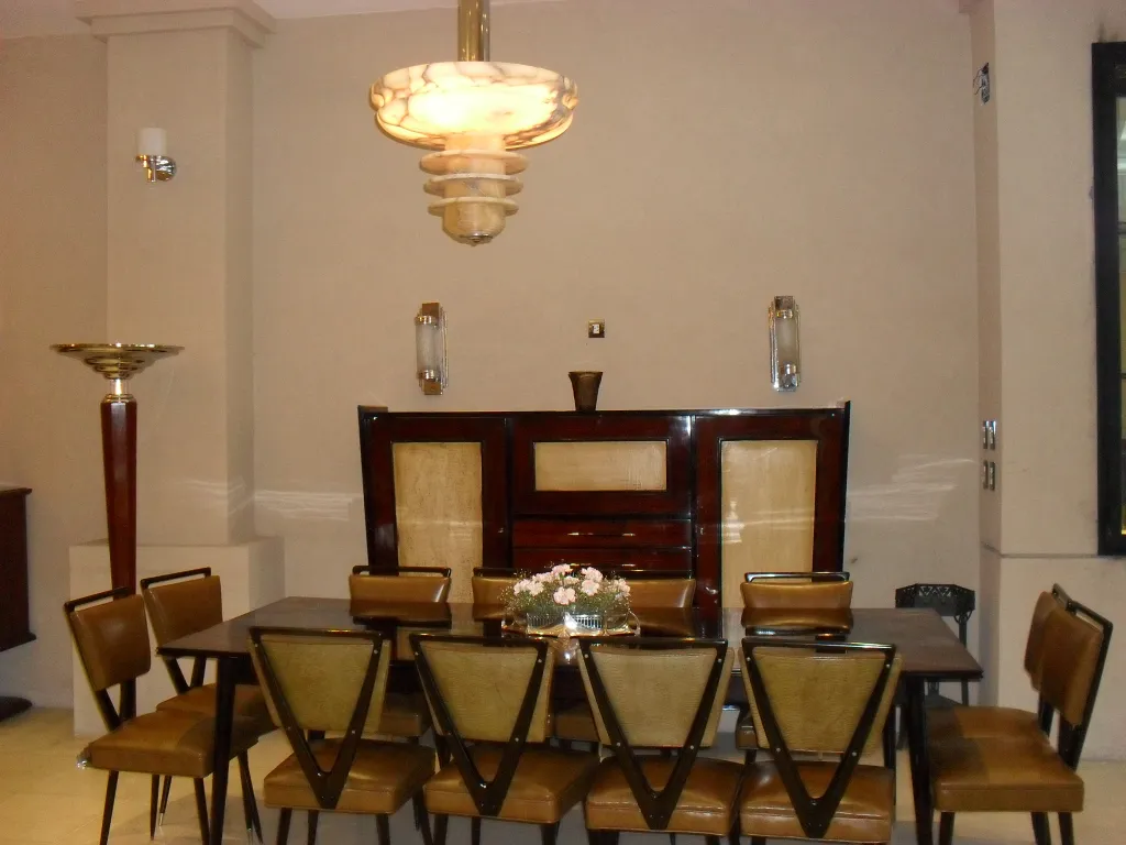 par de luminárias de parede antigas estilo art deco em parede