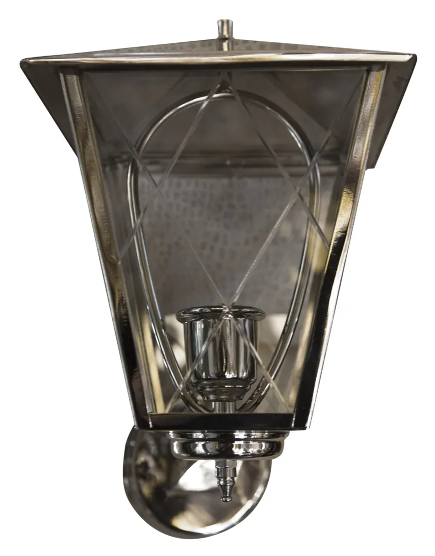 Applique antiche in stile Art Deco con design geometrico.