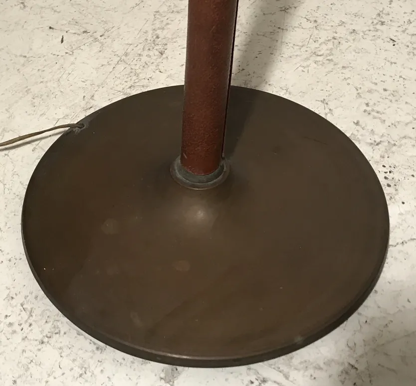 base rotonda della lampada da terra con supporto