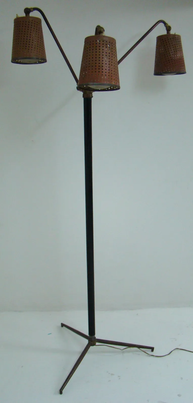 Torchiere ancienne Art Deco à trois lampes, ambiance chaleureuse