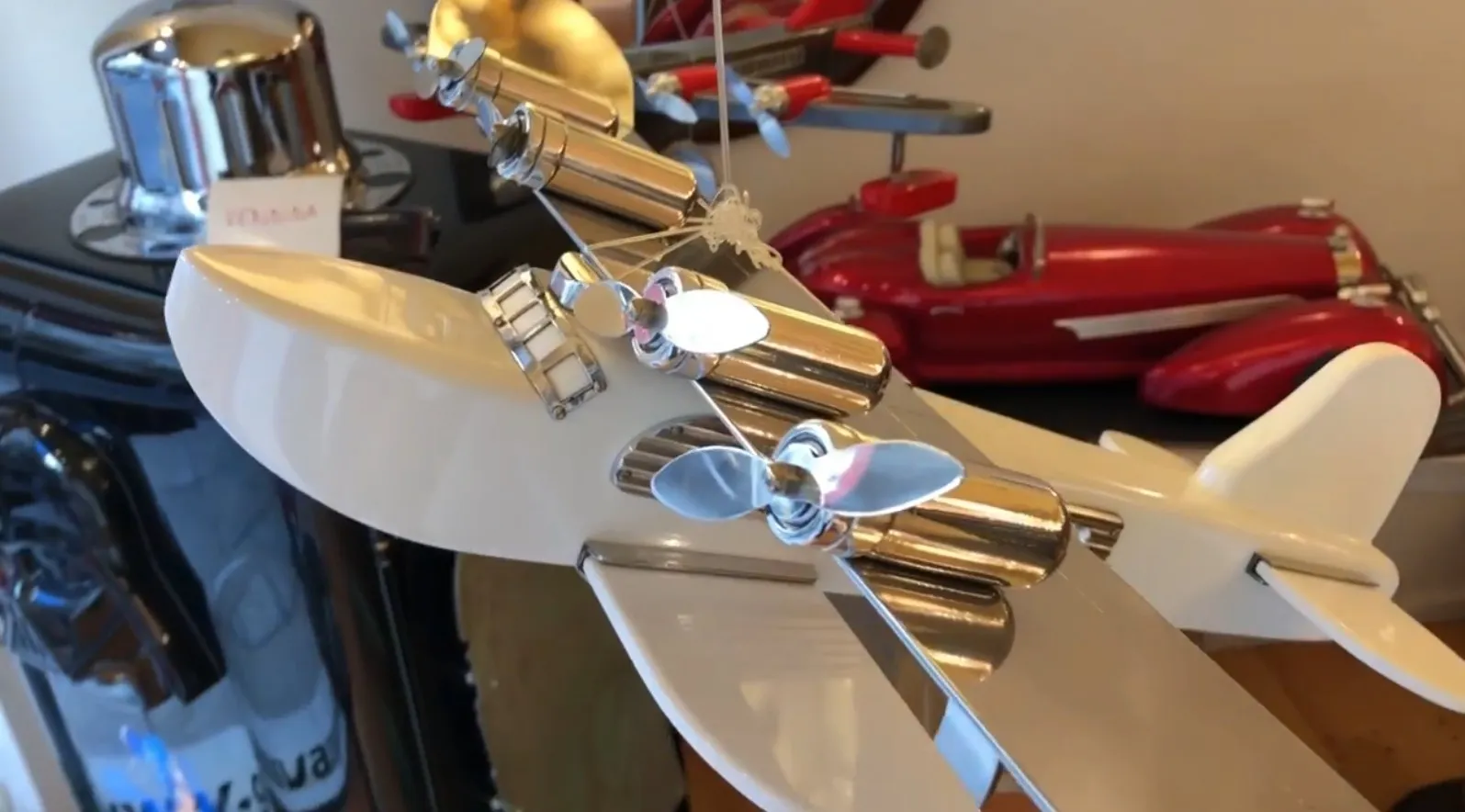 고전 항공기 모델, 빛나는 프로펠러와 고전 디자인