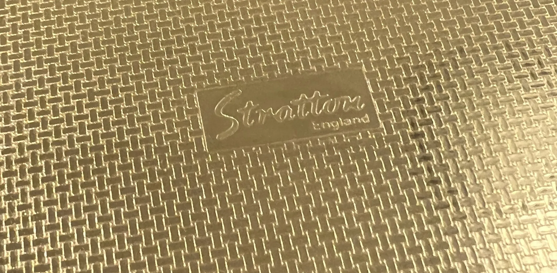 古董腮紅盒，出口自Jaguar Stratton Inglaterra，风格精致。