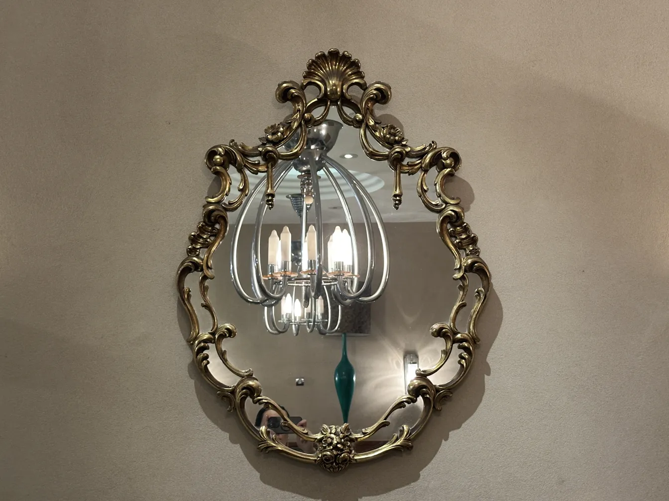 espejo antiguo decorativo con marco ornamentado