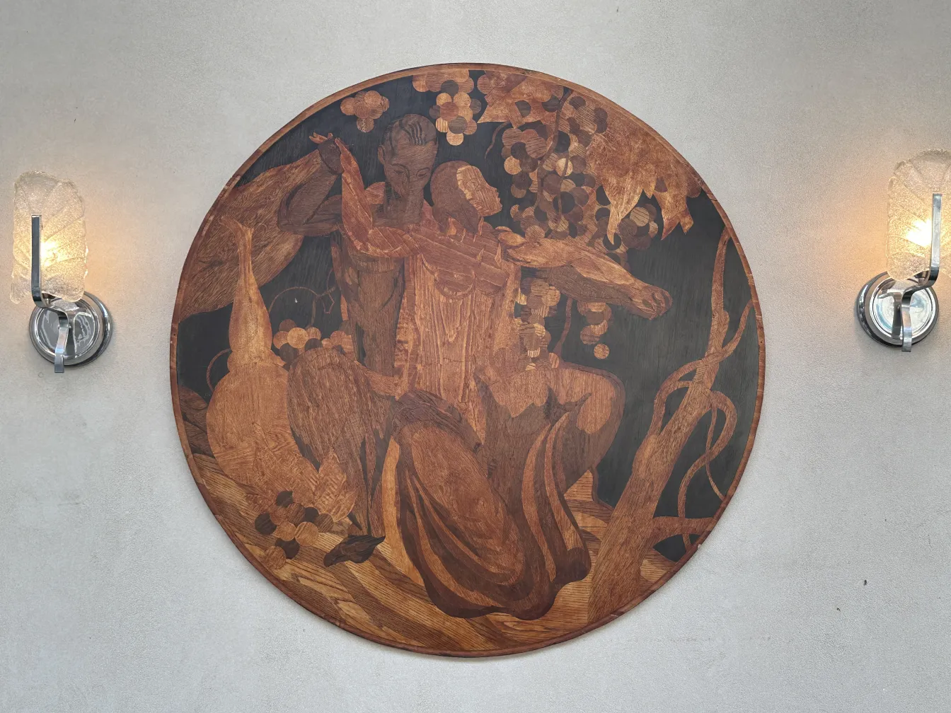 Antique circular marquetry with figures and soft lights