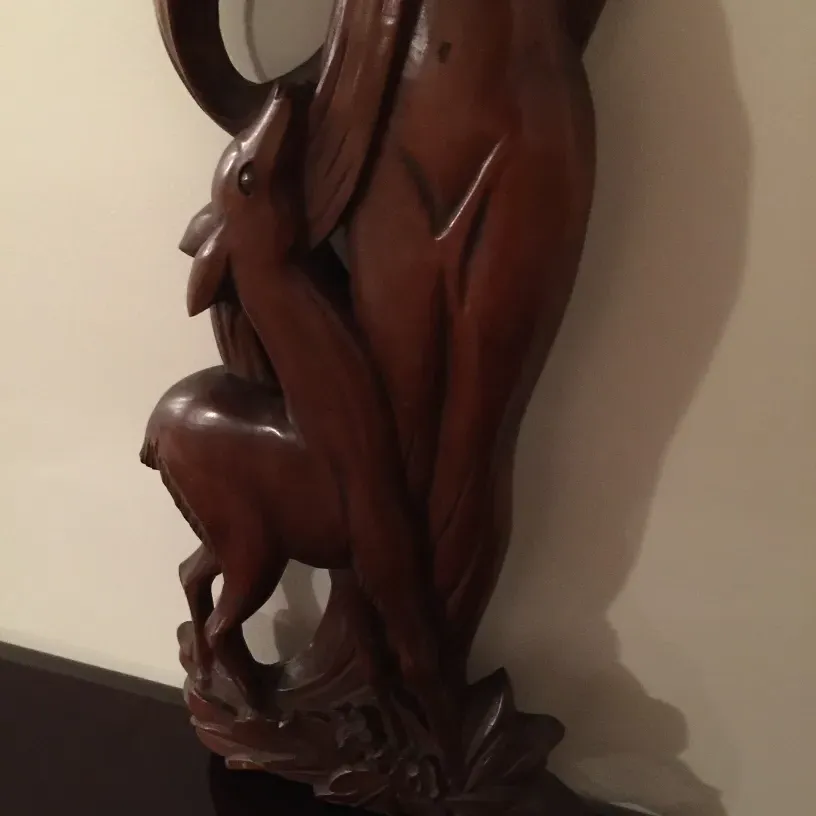 antique wall plate art deco featuring raised animal figure