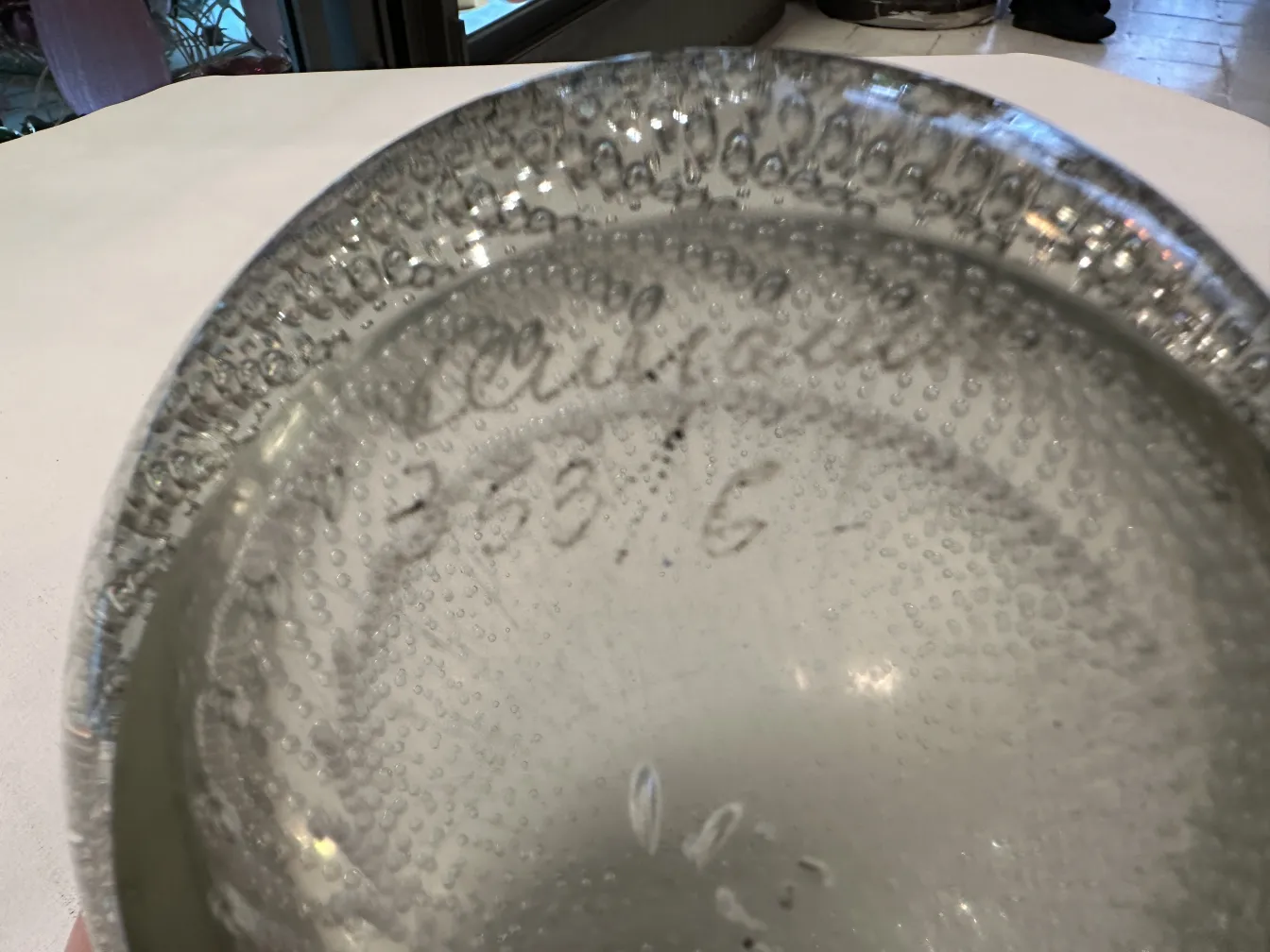 Bol en cristal de Murano avec des bulles, antiquité de 1950.