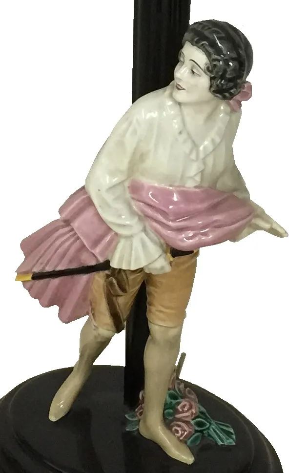 Luminária de mesa antiga com figura decorativa, cor rosa