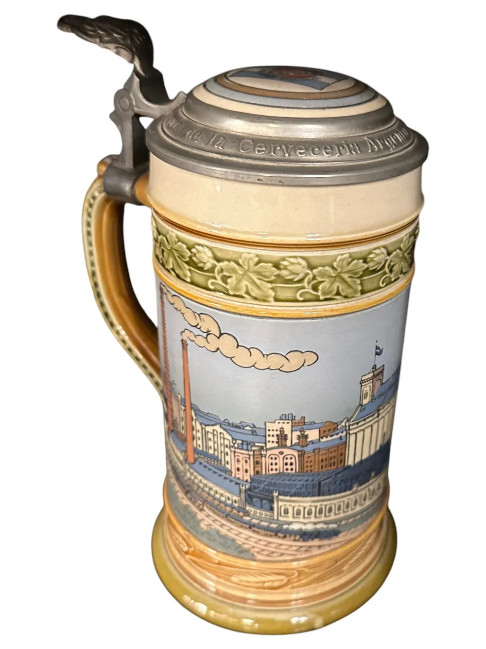 antike Keramikkanne von der Villeroy & Boch Fabrik, mit Landschaftsmotiv.