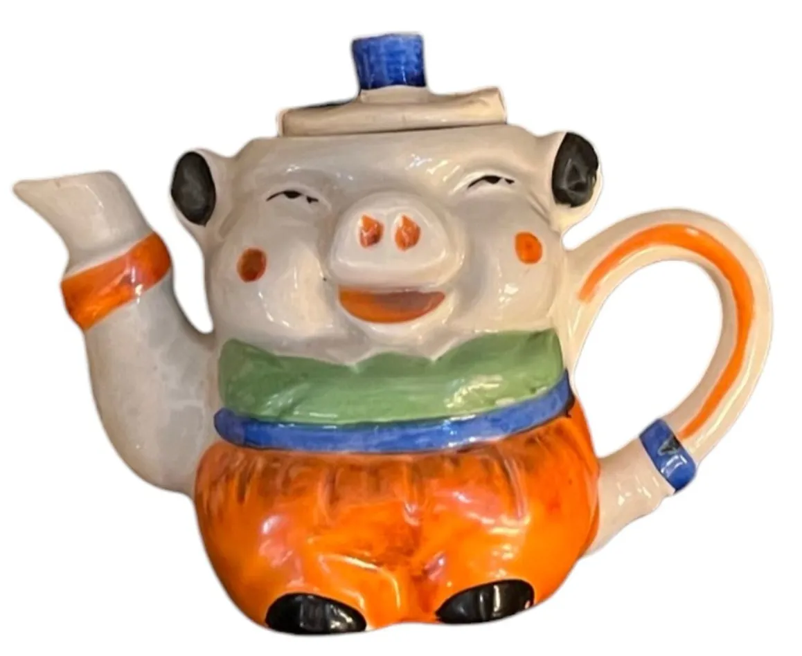 Juego de té antiguo con forma de cerdo, divertido y colorido
