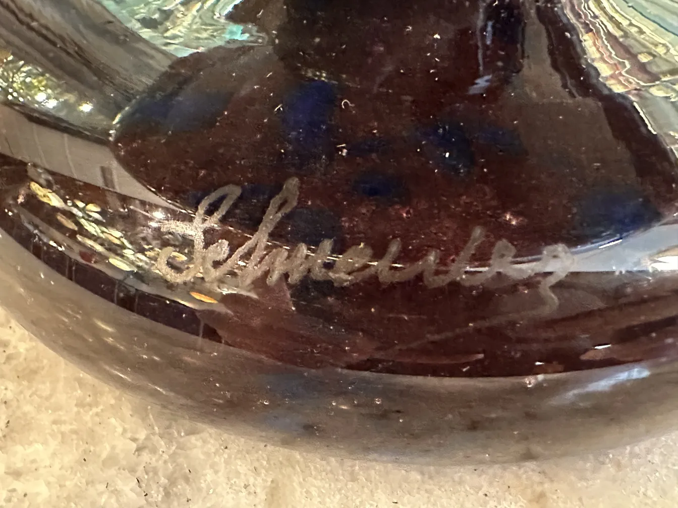 زجاج موقّع قديم من ش Schneider، قاعدة أنيقة