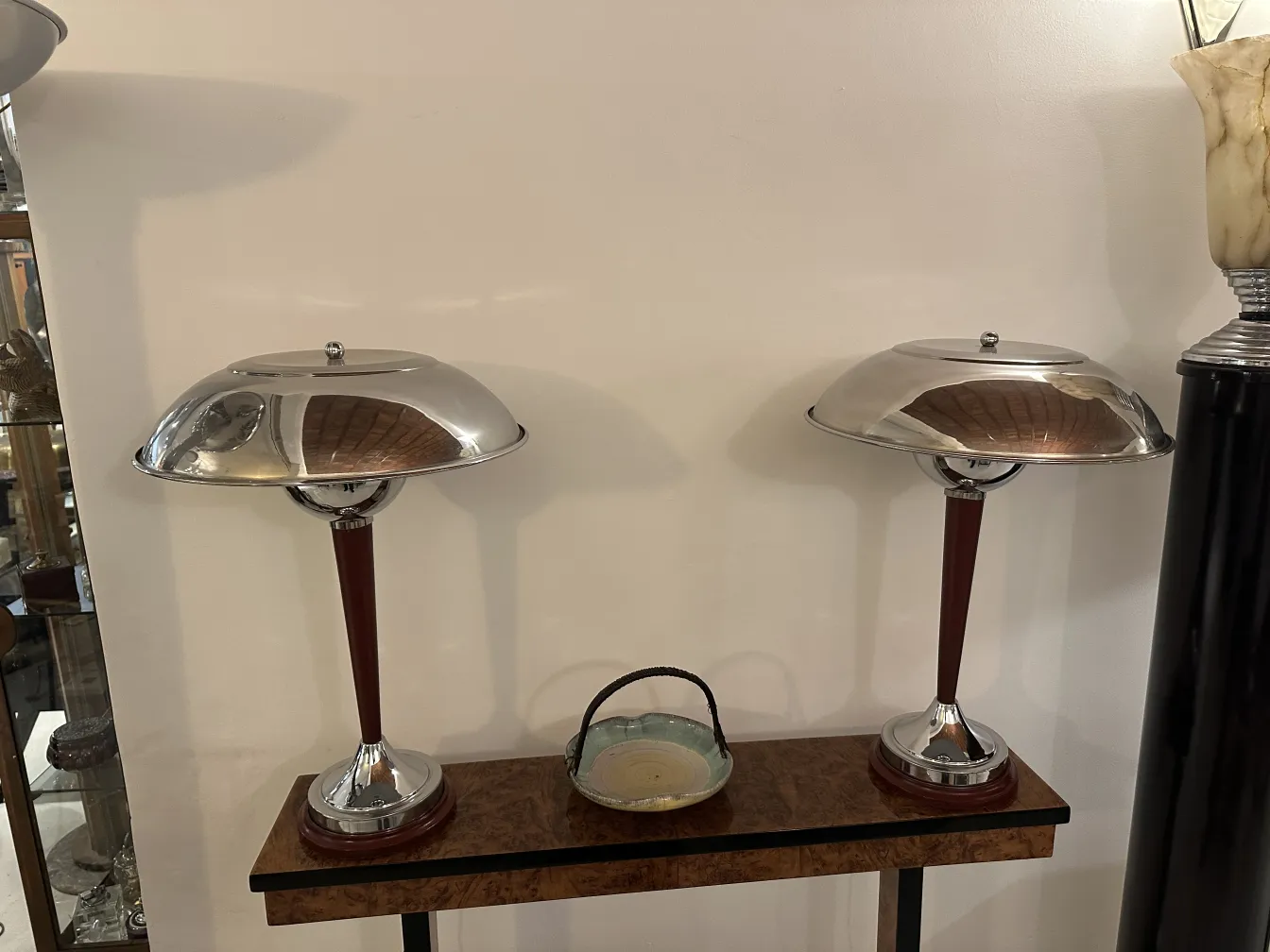 青と黄色の編みハンドル付きのアンティーク陶器、カールスルーエ。