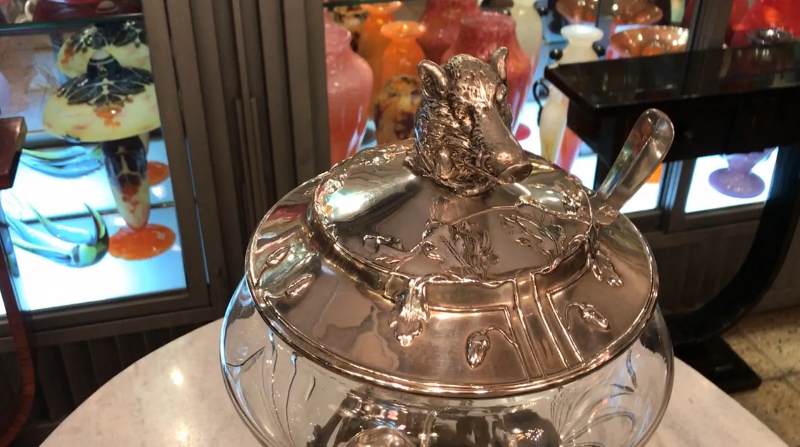 ciotola da punch WMF antica con decorazioni di cervi