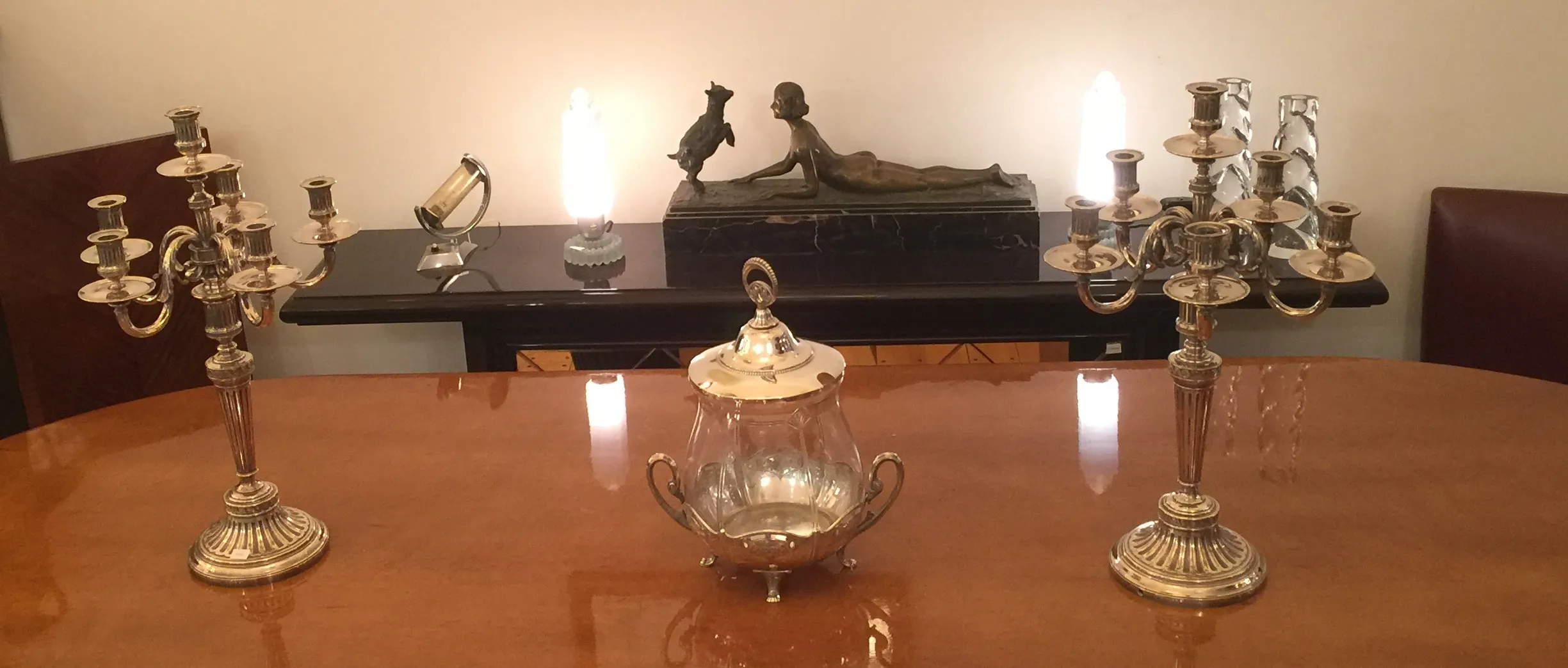 antica ciotola da punch wmF con design elegante e manici ornamentali, ideale per occasioni speciali.