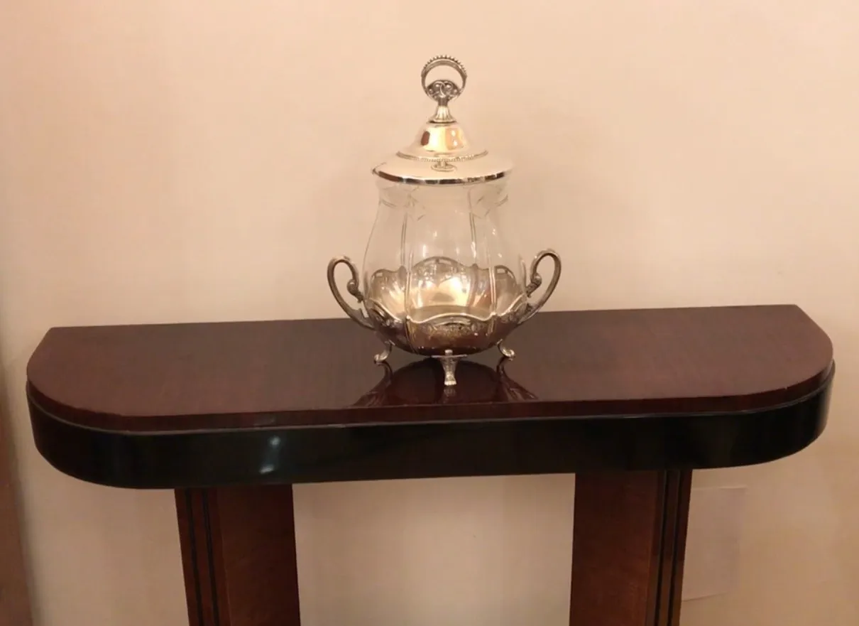 antike wmF bowle mit elegantem design und ornamentalen griffen, perfekt für besondere anlässe.