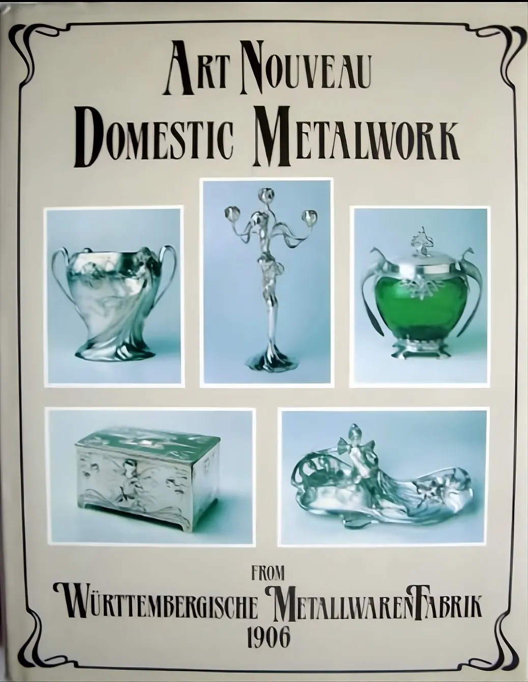 مجموعة عتيقة من 2 أباريق WMF بتصميم كلاسيكي.