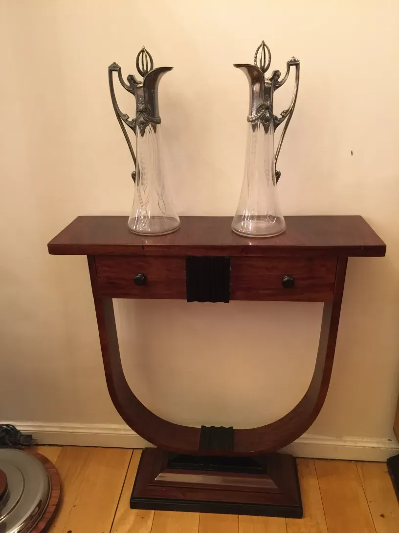 2 pichets WMF anciens avec décor élégant