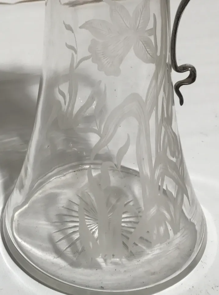 deux pichets anciens au design élégant WMF