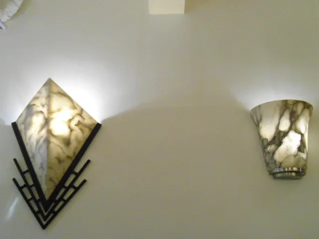 apliques antigos com formas de diamante e cone