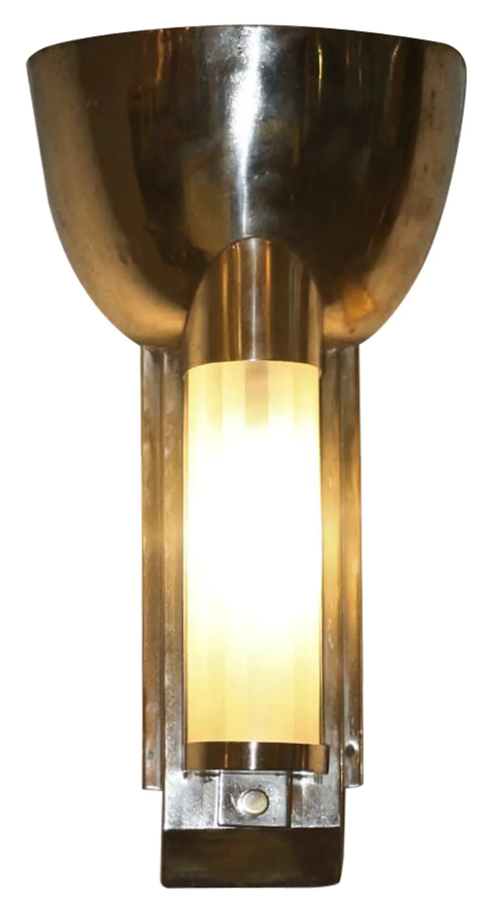 벽에 독특한 디자인의 고전 벽등