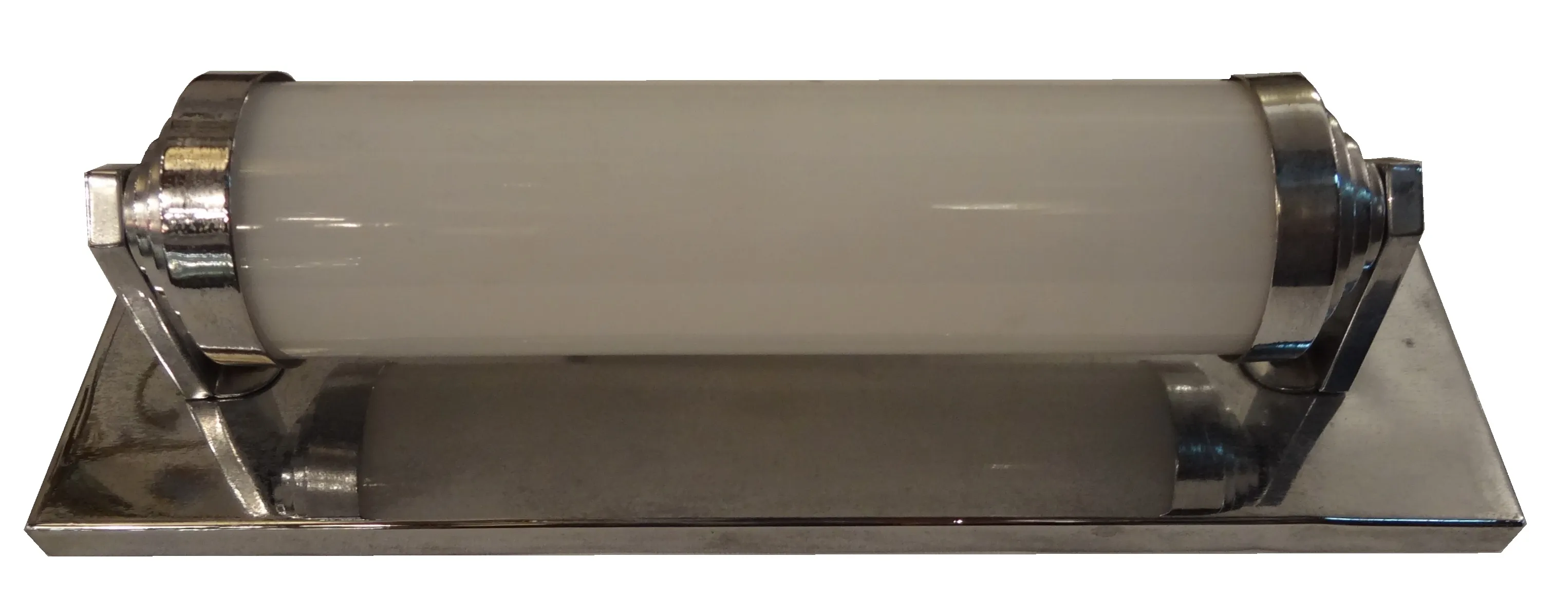 Apliques antigos com base de metal brilhante e vidro branco