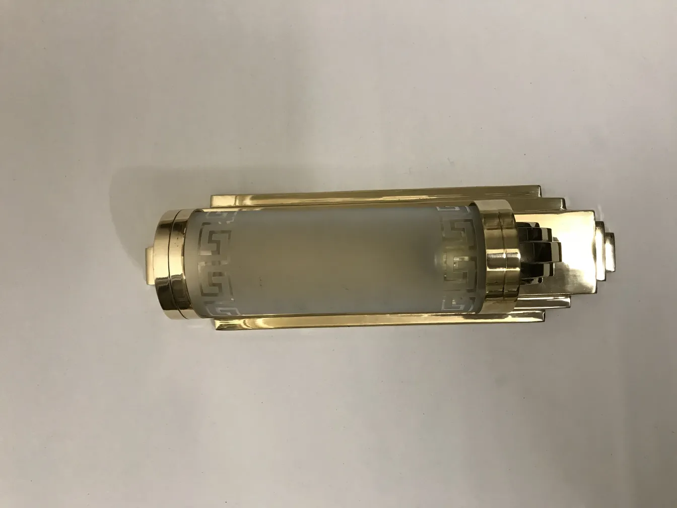 Appliques anciennes avec des détails décoratifs élégants