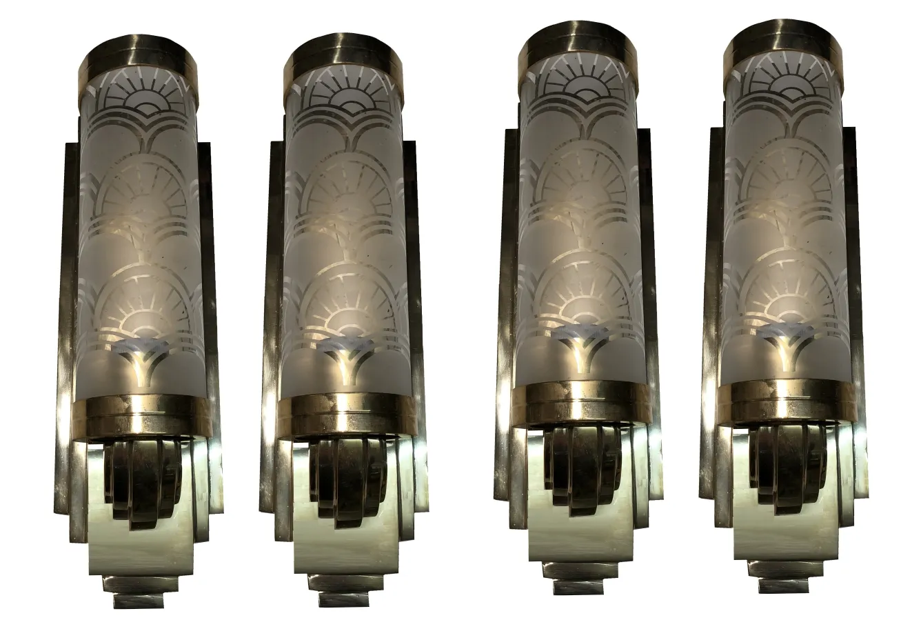 Paire d'appliques muraux anciens avec des designs ornementaux