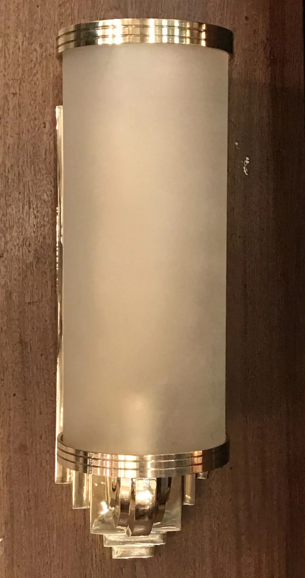 ウォールランプの古典的な雰囲気。