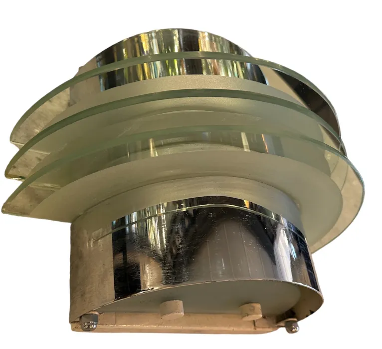 luminárias de parede antigas com design arredondado