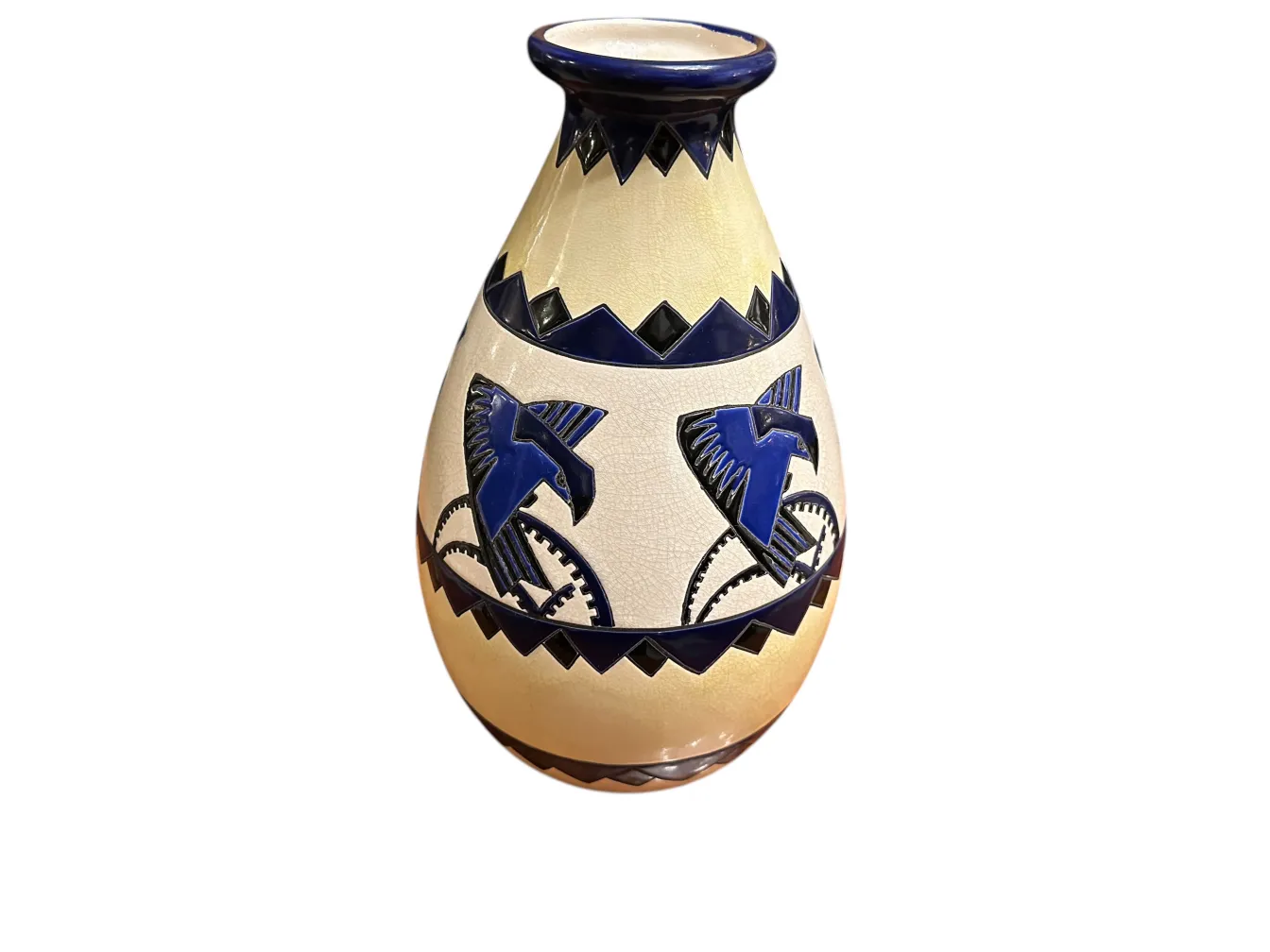 antik-keramischer-vase-mit-blauen-vögeln-und-geometrischem-design