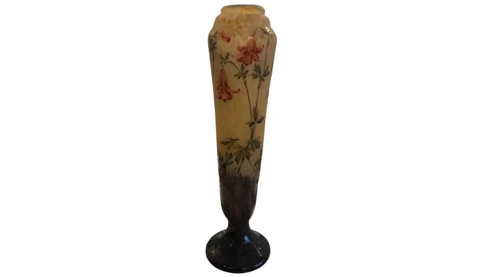 Verre signé (Daum Nancy) (français)
