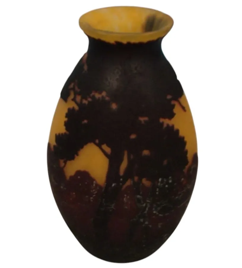 Verre signé (Muller Freres) (français)