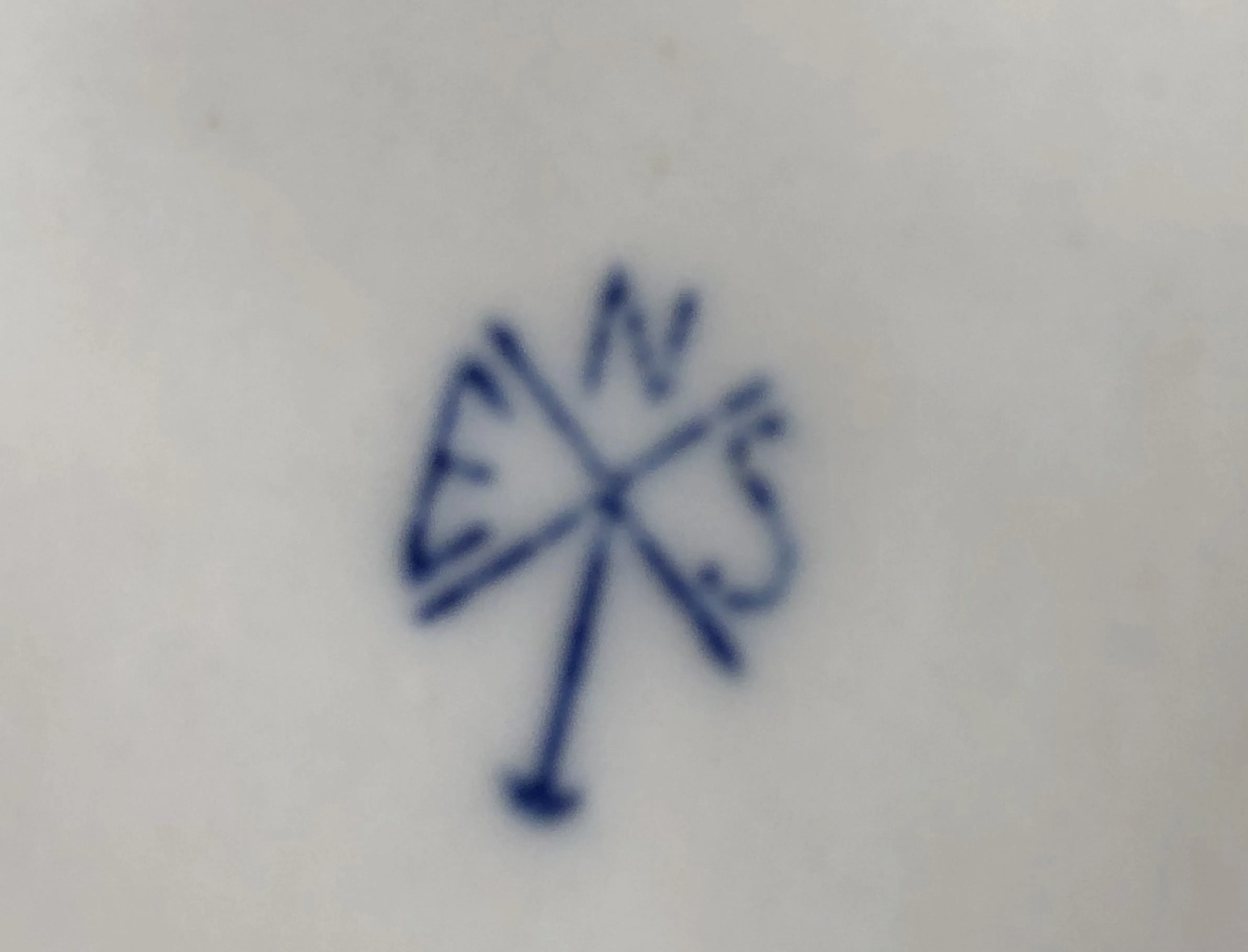 sceau ancien avec marque karl ens en bleu