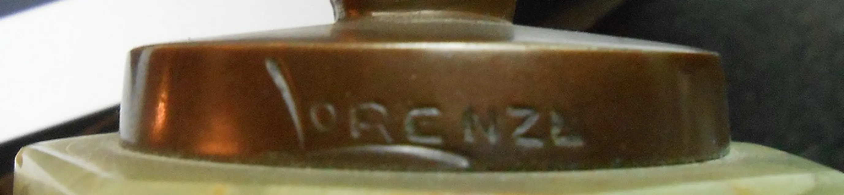 sceau ancien Lorenzl avec des caractéristiques distinctes